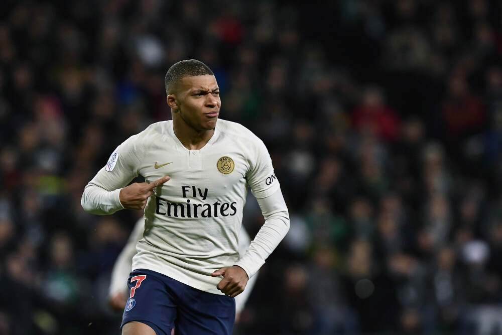 “最快女护士”被警告有警示意义